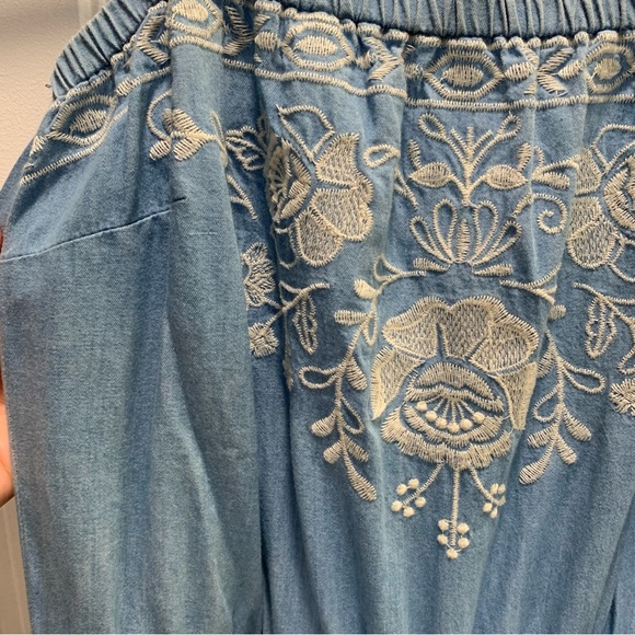 Small. Thin blue jean/ chambray jumpsuit. Embroidered top. - Picture 4 of 14